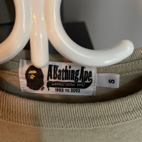 BAPE cream tee with Camo - Picture 3 of 5